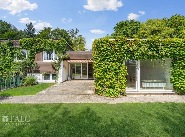 Garten  mit Terrasse