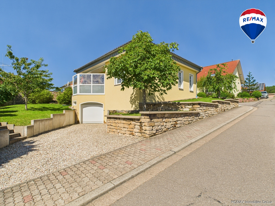 RE/MAX Immobilien DeLux Bungalow Nonnweiler