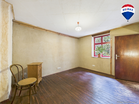 RE/MAX Immobilien DeLux Einfamilienhaus Mettlach-Dreisbach Zimmer