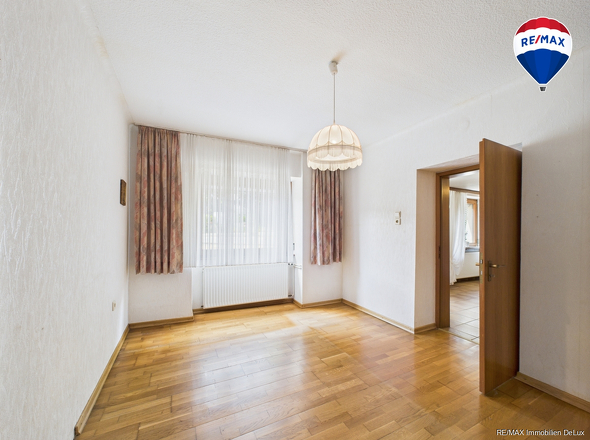 RE/MAX Immobilien DeLux Haus in Losheim am See/ Bachem 