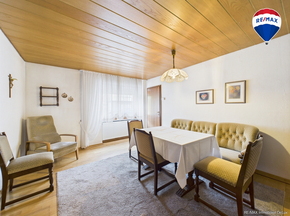 RE/MAX Immobilien DeLux Haus in Losheim am See/ Bachem 