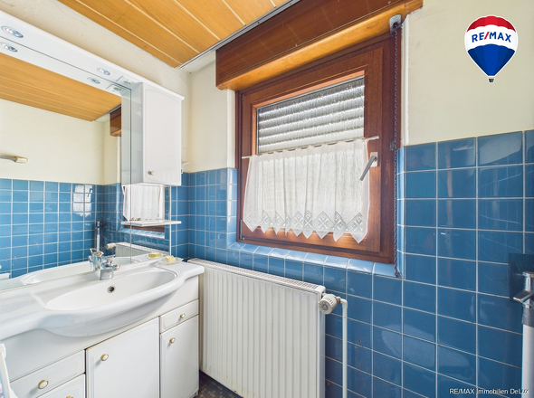 RE/MAX Immobilien DeLux Haus in Losheim am See/ Bachem 