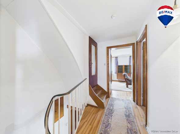 RE/MAX Immobilien DeLux Haus in Losheim am See/ Bachem 