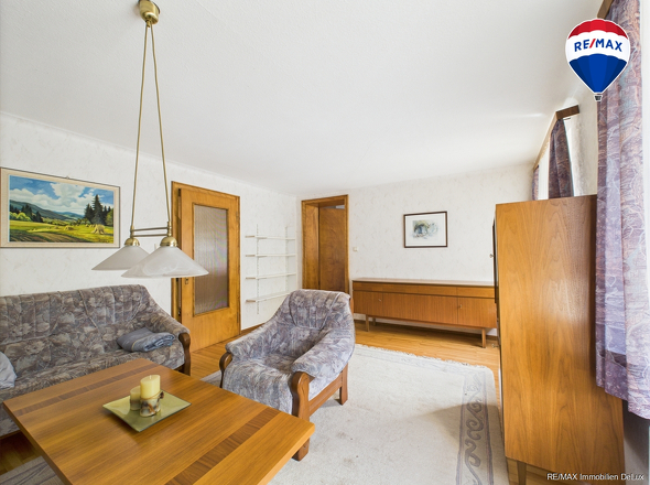 RE/MAX Immobilien DeLux Haus in Losheim am See/ Bachem 