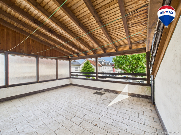 RE/MAX Immobilien DeLux Haus in Losheim am See/ Bachem 