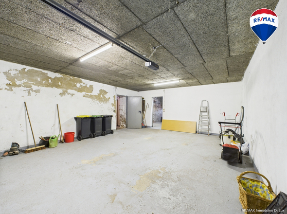 RE/MAX Immobilien DeLux Haus in Losheim am See/ Bachem 