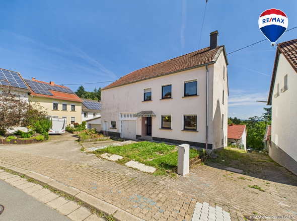 RE/MAX Immobilien DeLux Haus Losheim am See - Waldhölzbach
