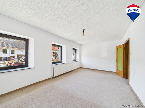 RE/MAX Immobilien DeLux Haus Losheim am See - Waldhölzbach