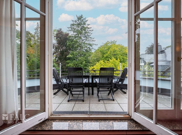 Balkon mit Blick ins Grüne