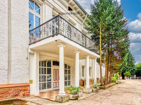 Balkon der Hauptwohnung im ersten Obergeschoss 