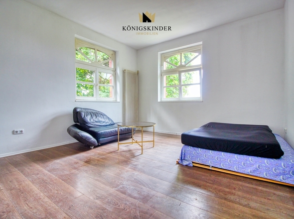 leerstehende Wohnung im Nebenhaus 