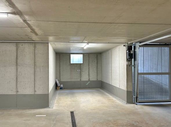 Tiefgaragenstellplatz