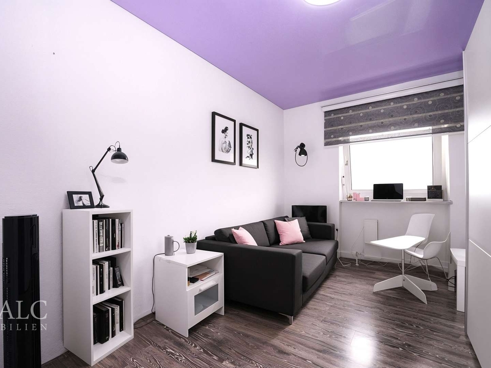 Praktisches Arbeitszimmer