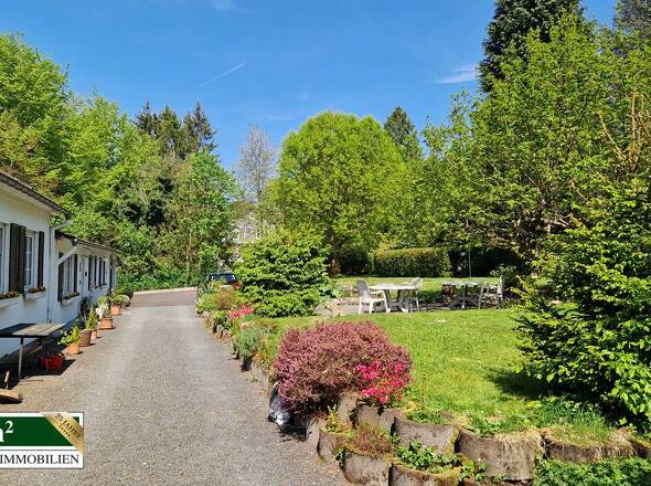 Zufahrt zur Garage