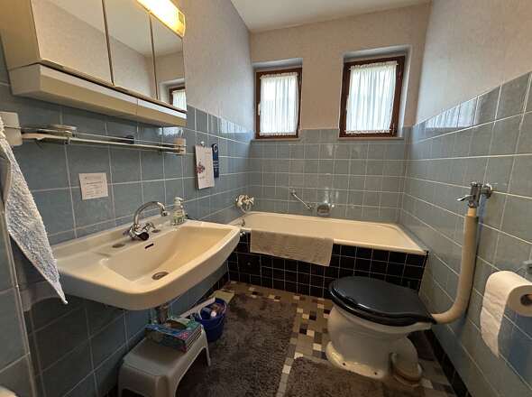 Wannenbad im EG und im OG