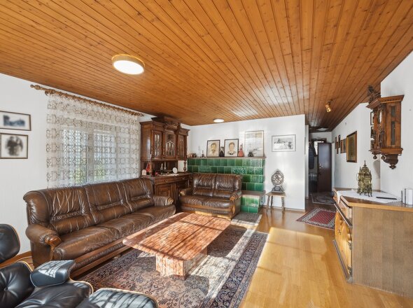 backbone_517428-A_049_WEB