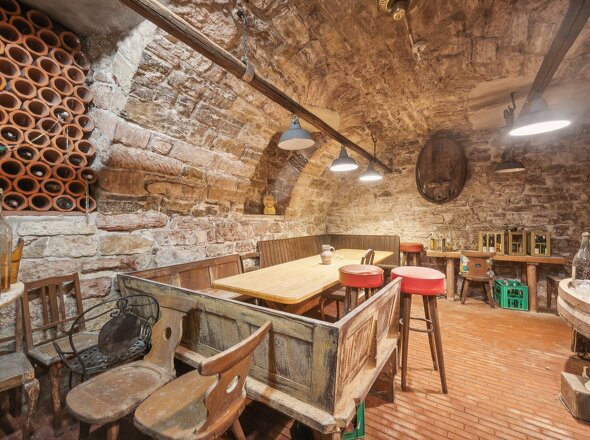 backbone_517428-A_061_WEB