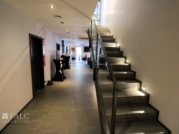 Treppe zum Fitnessstudio