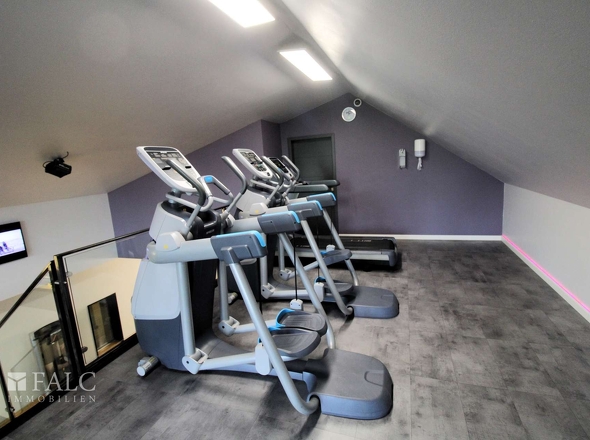 Fitnessstudio  Empore