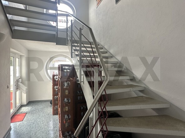 Treppe vom EG ins OG