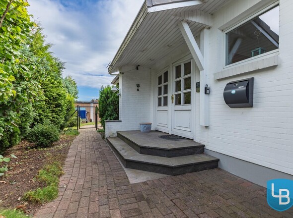 Überdachter Zugang zum Haus