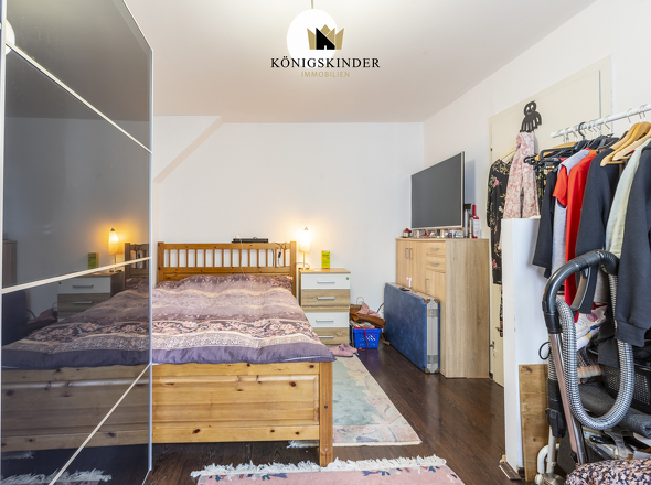 Schlafzimmer rechts (OG)