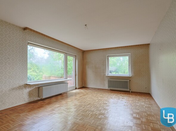 Der Wohnbereich mit Zugang zur Terrasse