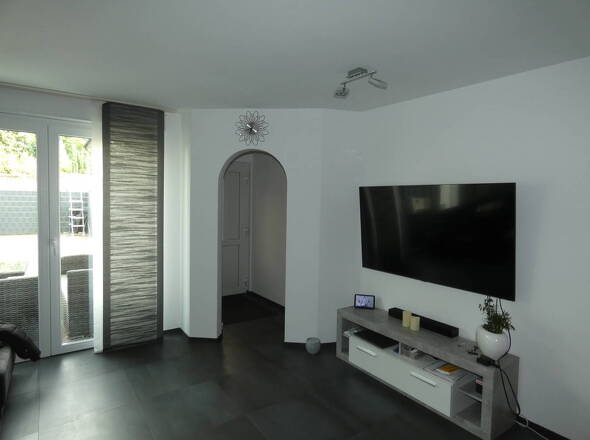 Wohnzimmer / Windfang Eingang