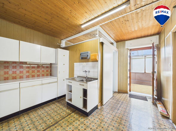 RE/MAX Immobilien DeLux Einfamilienhaus Nalbach Küche