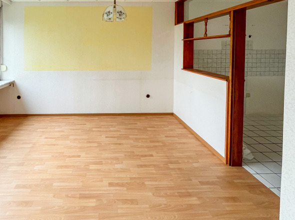 Wohn-/Essbereich mit offener Küche