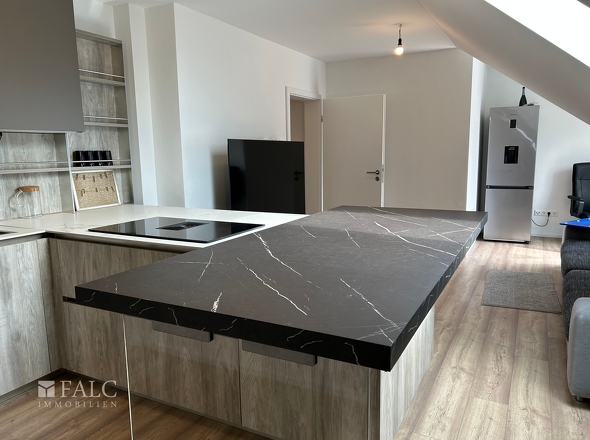 Küche mit Blick Wohnbereich