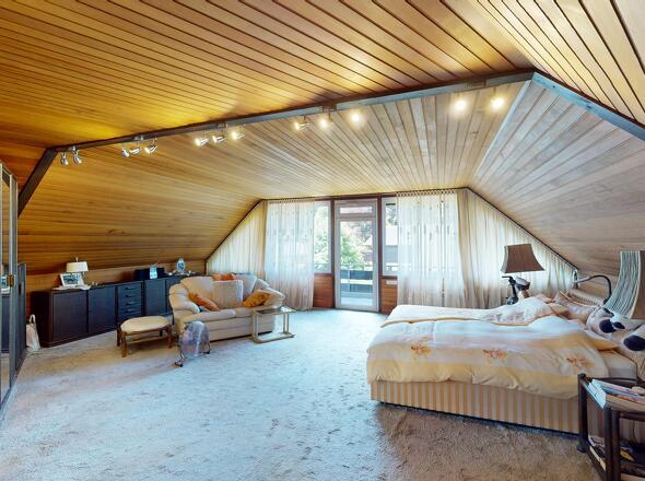 Schlafzimmer mit Balkon