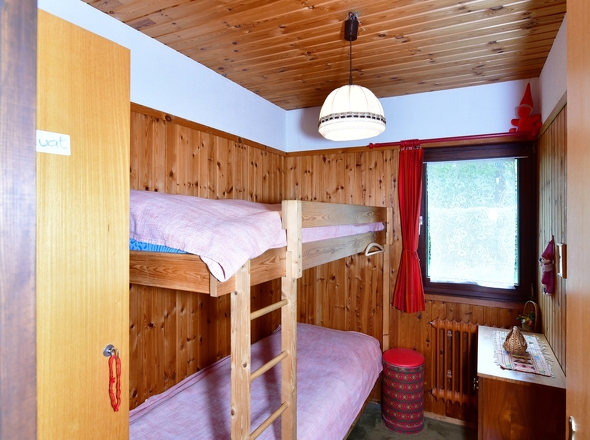 Schlafzimmer III