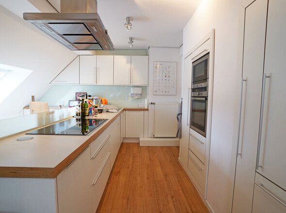 Einbauküche im DG