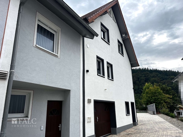 Altes und neues Wohnhaus