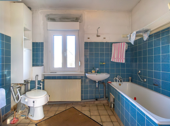 EG Dusch- und Wannenbad Ansicht 1