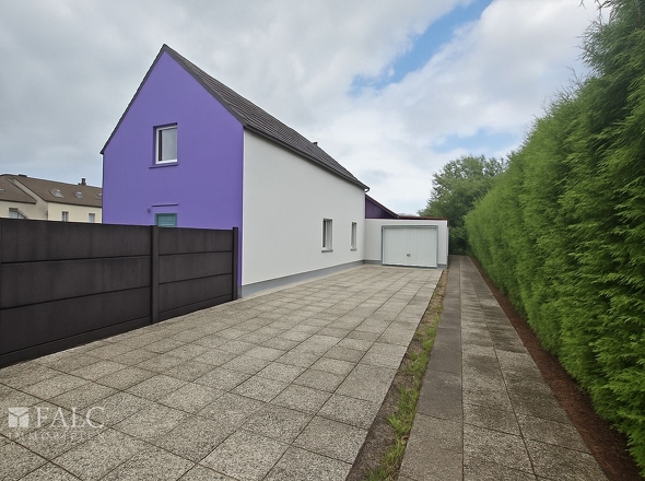 Mittlere Gartenbereich rückvertig