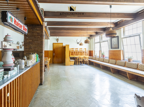 Platz im Hauptraum für ca. 80 Gäste