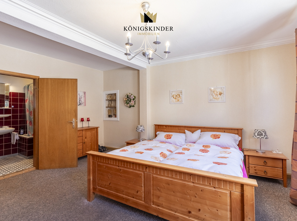 Haus 23 - Schlafzimmer im 1. OG mit direktem Zugang ins Bad