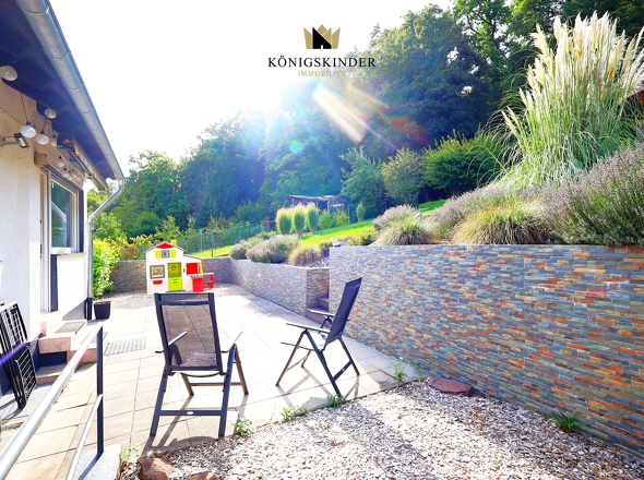 Verweilen Sie einen Moment...