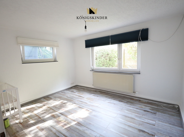 ...und das erste Zimmer...