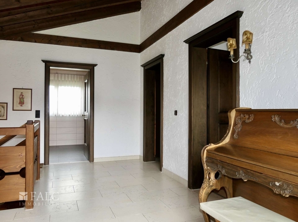 OG2: Empore, Schlafen, Bad