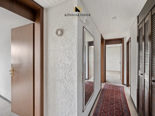 Durch den Flur in alle Räume 