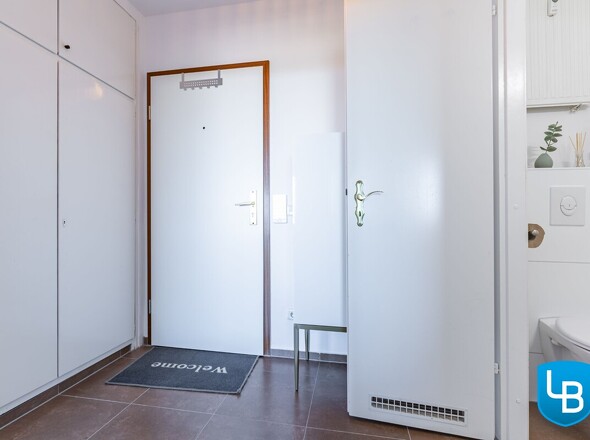 Eingangsbereich mit Einbauschränken