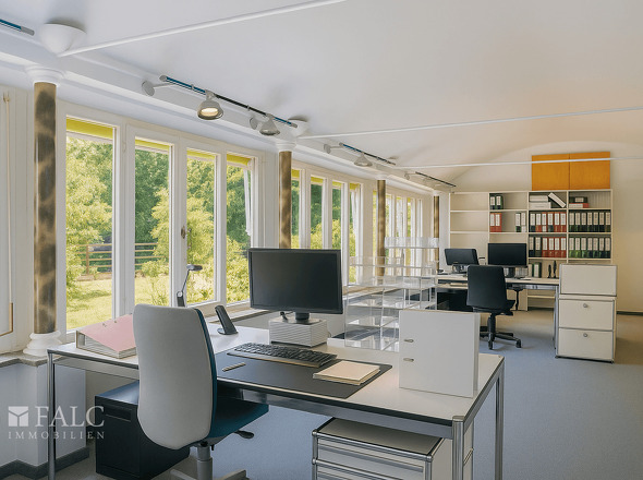 Einrichtungsbeispiel Büro groß