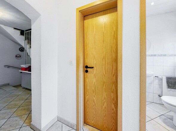 Gäste WC Besenkammer Flur