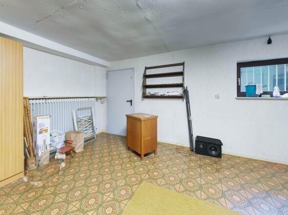 Hinterer_Kellerraum Zugang zur Terrasse und dem Zweitkeller