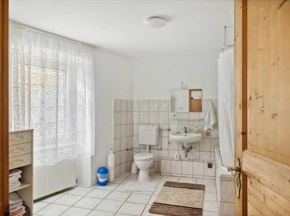 backbone_519626-A_004_WEB