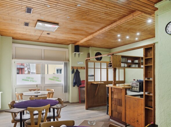 backbone_519626-A_025_WEB