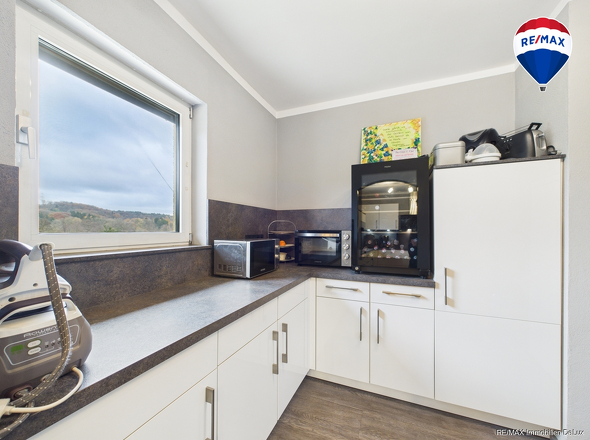 RE/MAX Immobilien DeLux Zweifamilienhaus Wadern-Lockweiler Küche